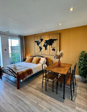 Cozy Flat with Balcony